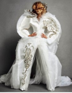 Vogue_Paris_N_942-Novembre_2013_galutier-paris